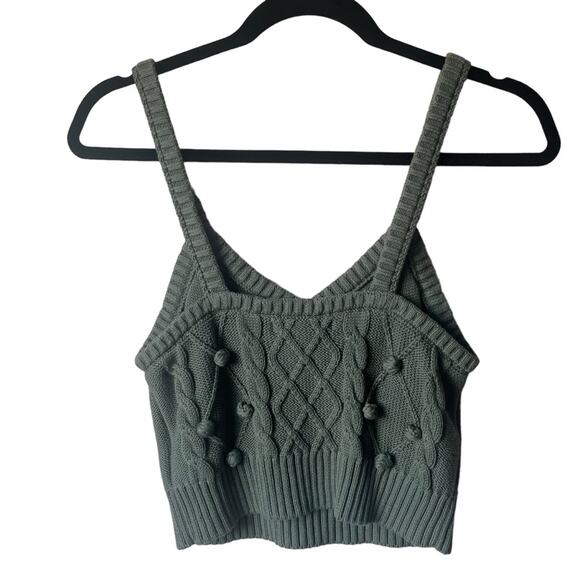 Green crochet pom pom crop tank top size large - Picture 2 of 3